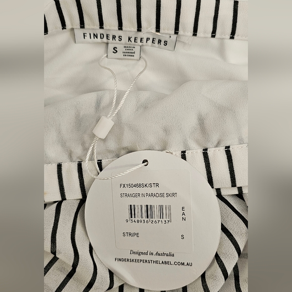 Finders Keepers Women's Skirt Small Black & White Stripped Wrap Skirt w/ lining - Picture 6 of 7